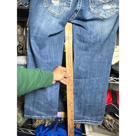 Miss Me Signature Crop Jeans Distressed Rhinestone Embellished Size 32 - Picture 5 of 5